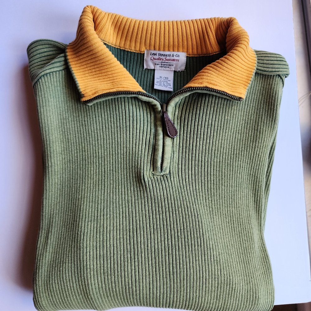 Levi Strauss Original Sweater Co, Green with Yellow Collar